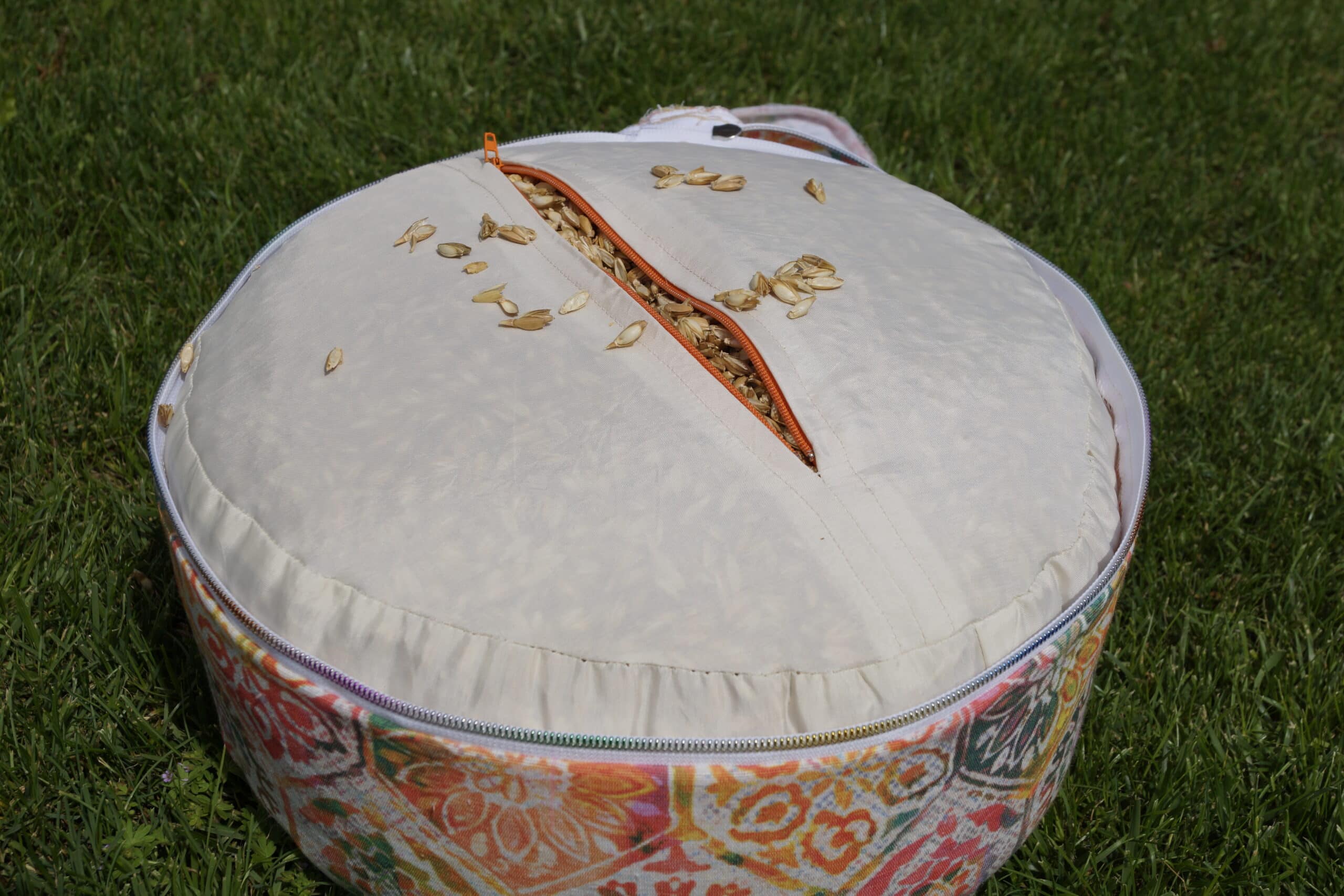 Meditationssitzkissen geometrisches Blumenmuster/Sacralchakra ORANGE/GRÜN Oeko-Tex 100 – Bild 3